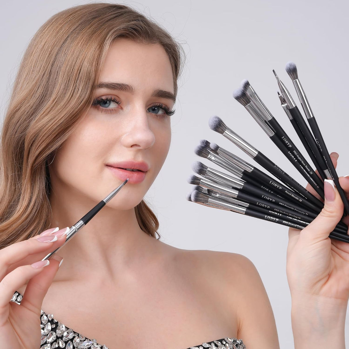 LORYP Professional Makeup Brush Set 32Pcs Matte Black Vegan Bristles