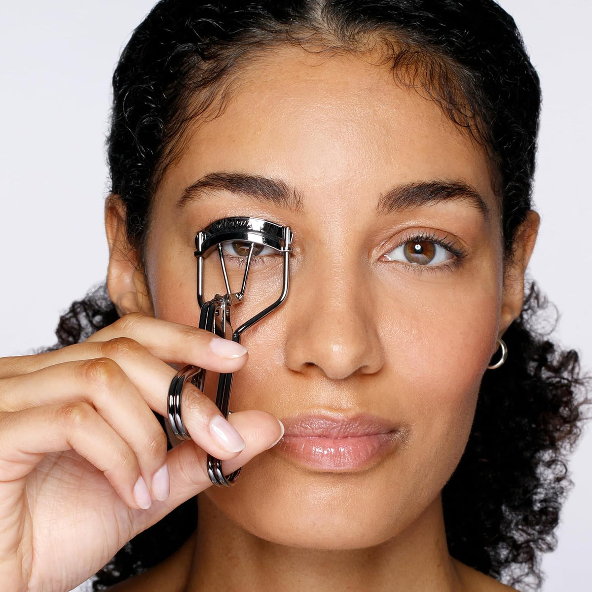 Tweezerman Pro Master Lash Curler for Almond-Shaped Eyes Black