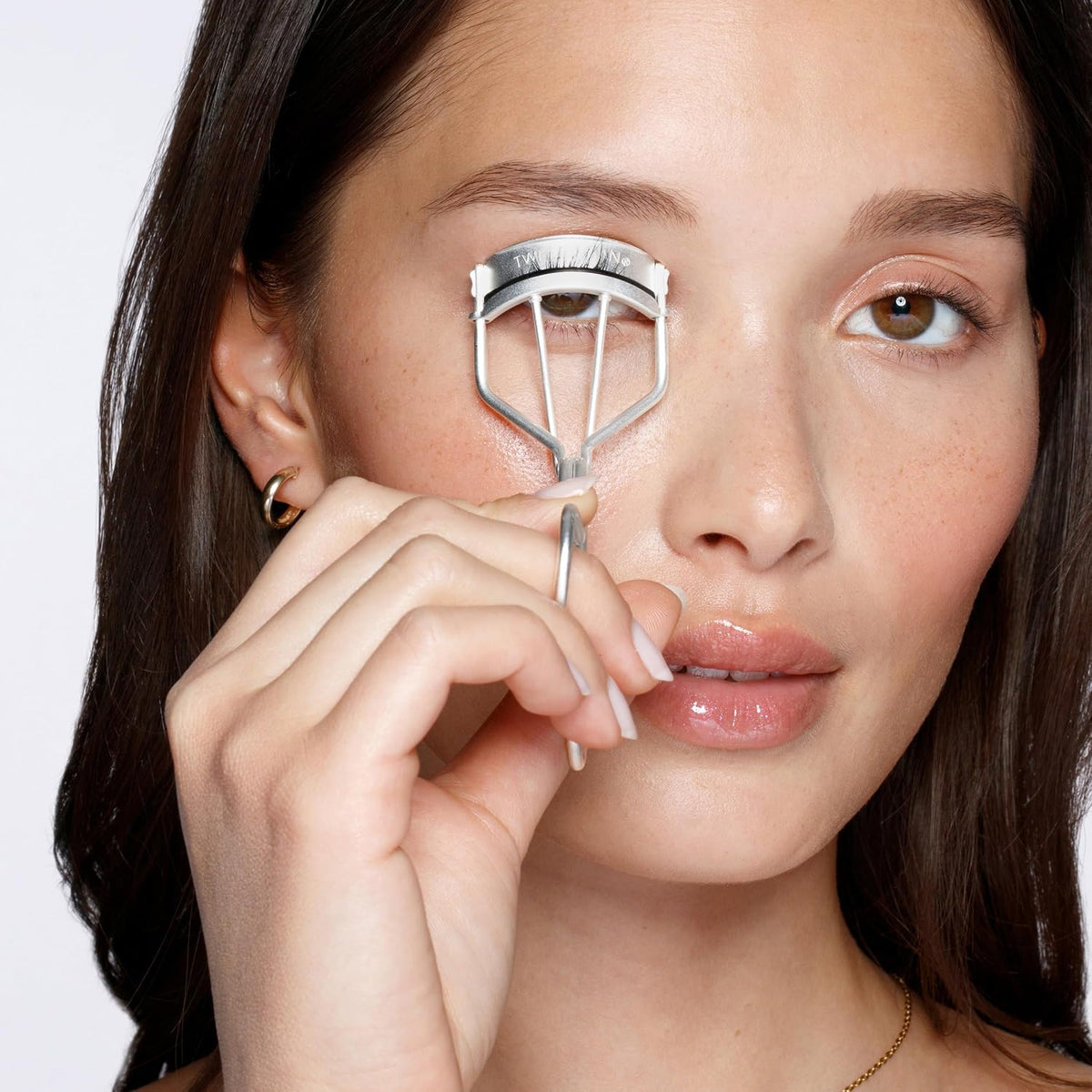 Tweezerman Curl 60° Eyelash Curler for Round Shaped Eyes Metallic